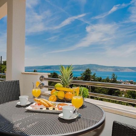 Apartmani Tomeri Starigrad Paklenica Exterior photo